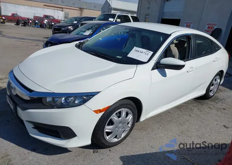 2018 Honda Civic Lx z USA, uszkodzony, nr VIN 19XFC2F5XJE207004